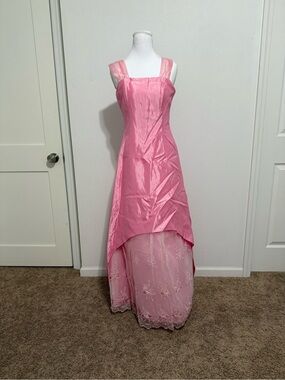 Sleeveless Pink High-Low Satin & Lace Formal Dress